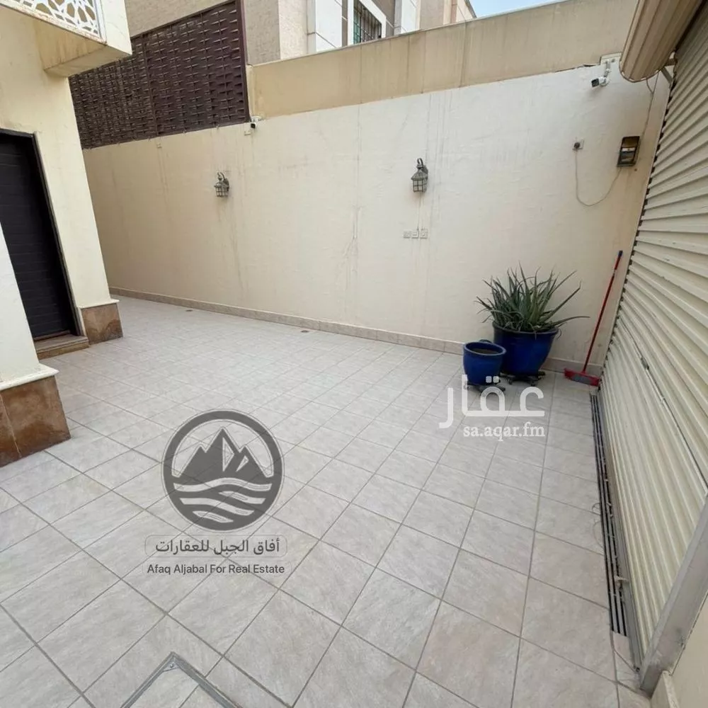 5 bedroom villa in Al Narjis 4