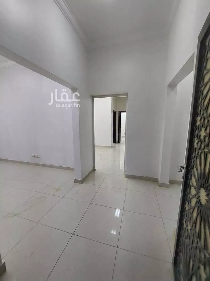 3 bedroom apartment in Al Aziziyah 17