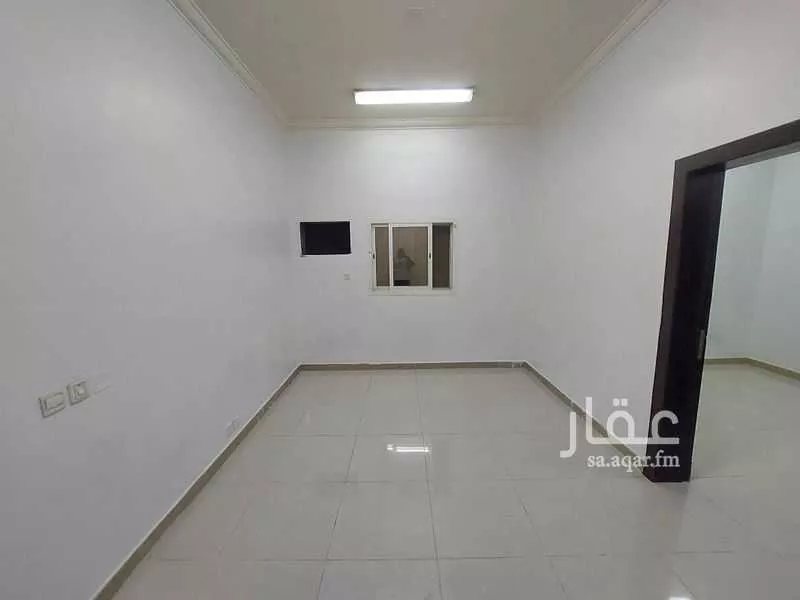 3 bedroom apartment in Al Aziziyah 6