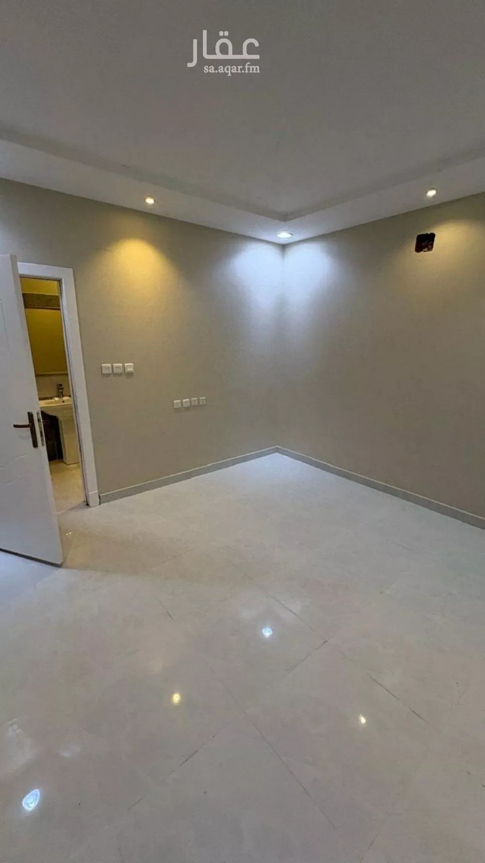 فيلا 8 غرف في المهدية 10