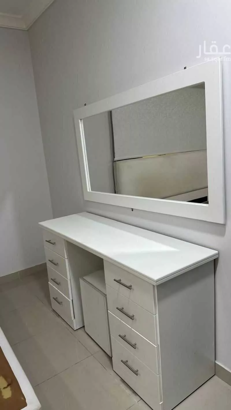 شقة 5 غرف في الفرسان 9