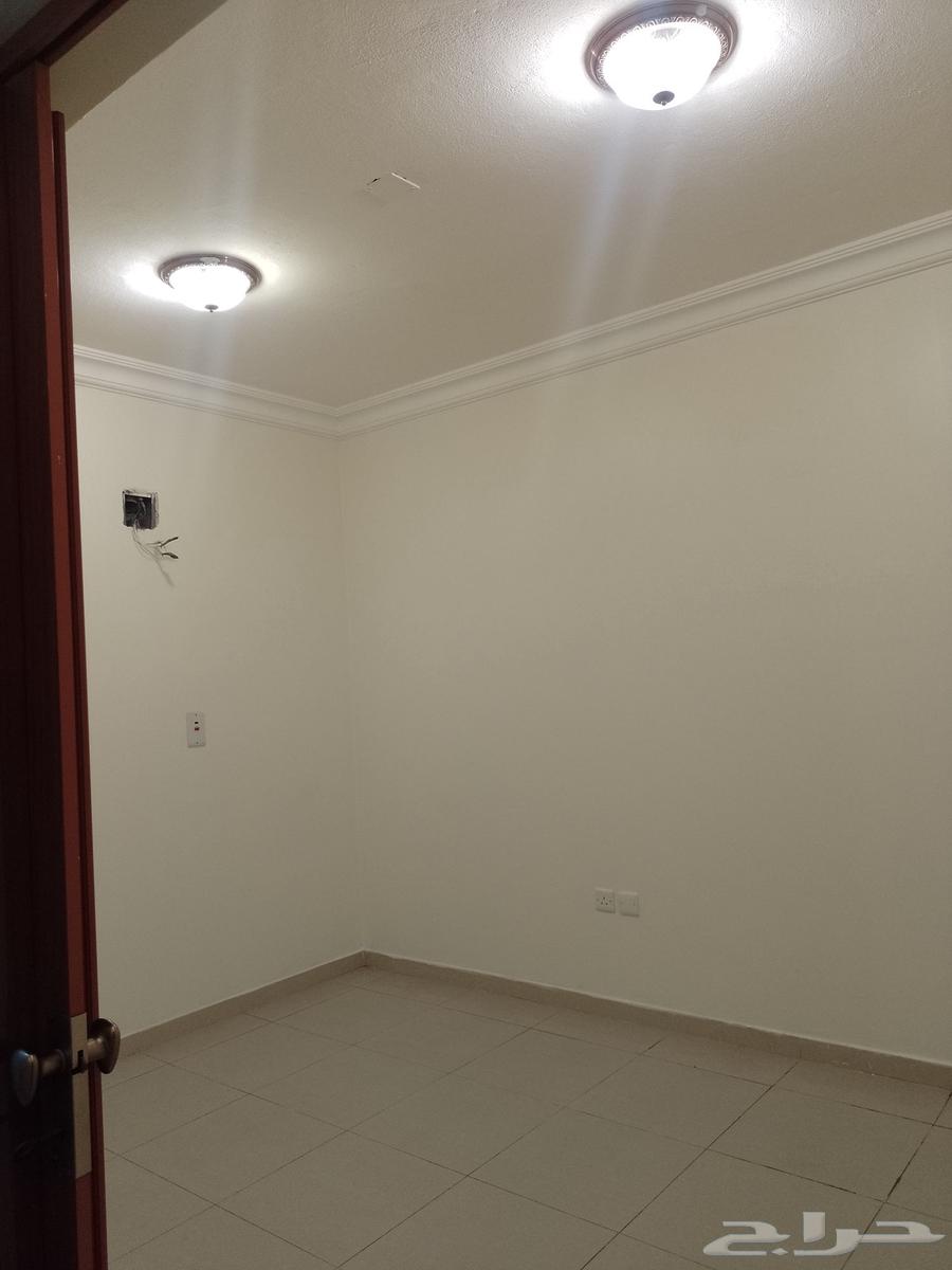 شقة 2 غرف في الثقبة 6