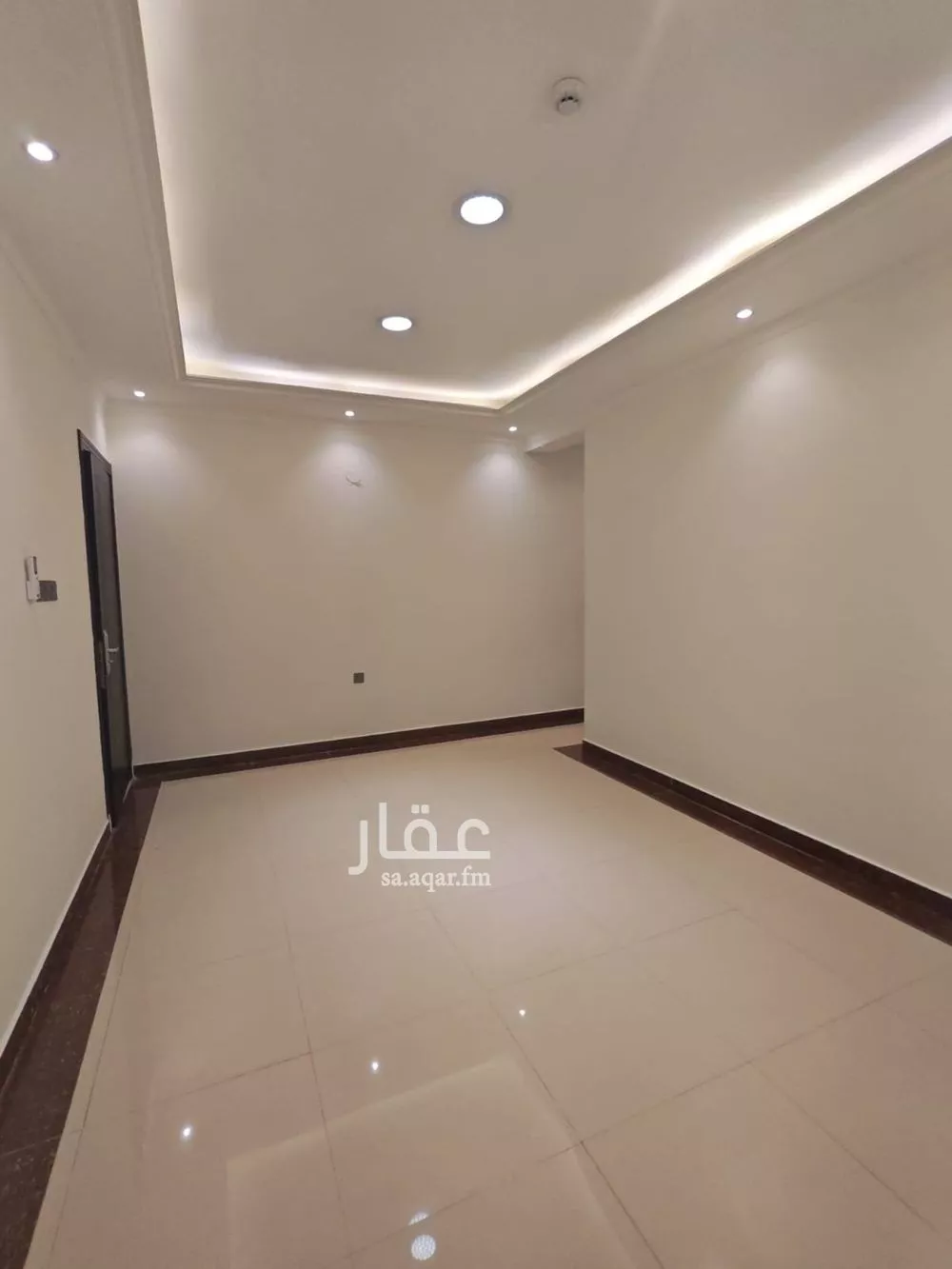 شقة 1 غرف في العقيق 4