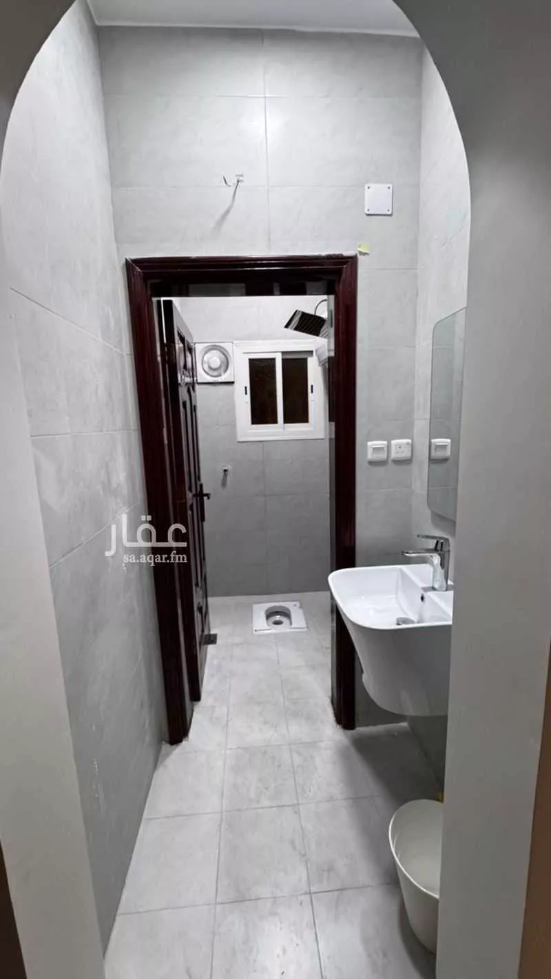 شقة 1 غرف في الدفاع 10