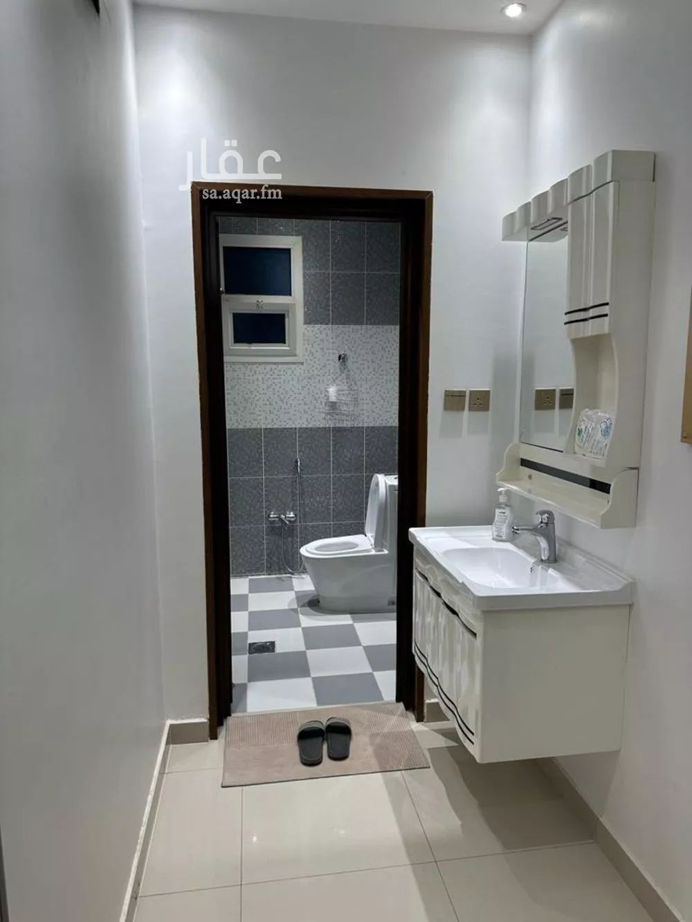 شقة 3 غرف في الملقا 2