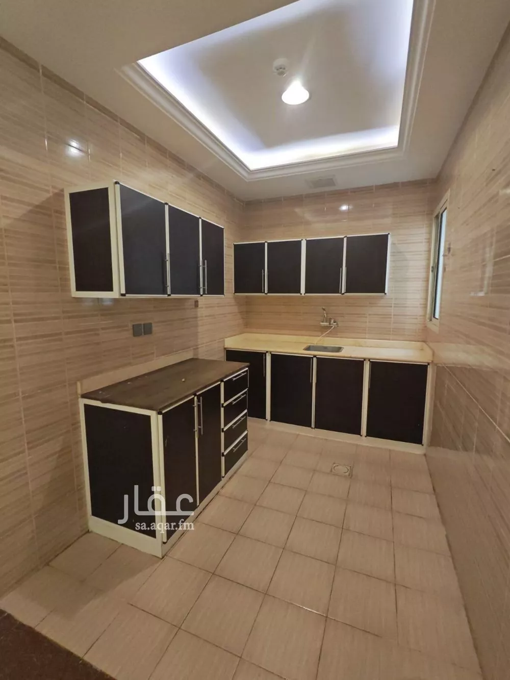 شقة 1 غرف في الملقا 5