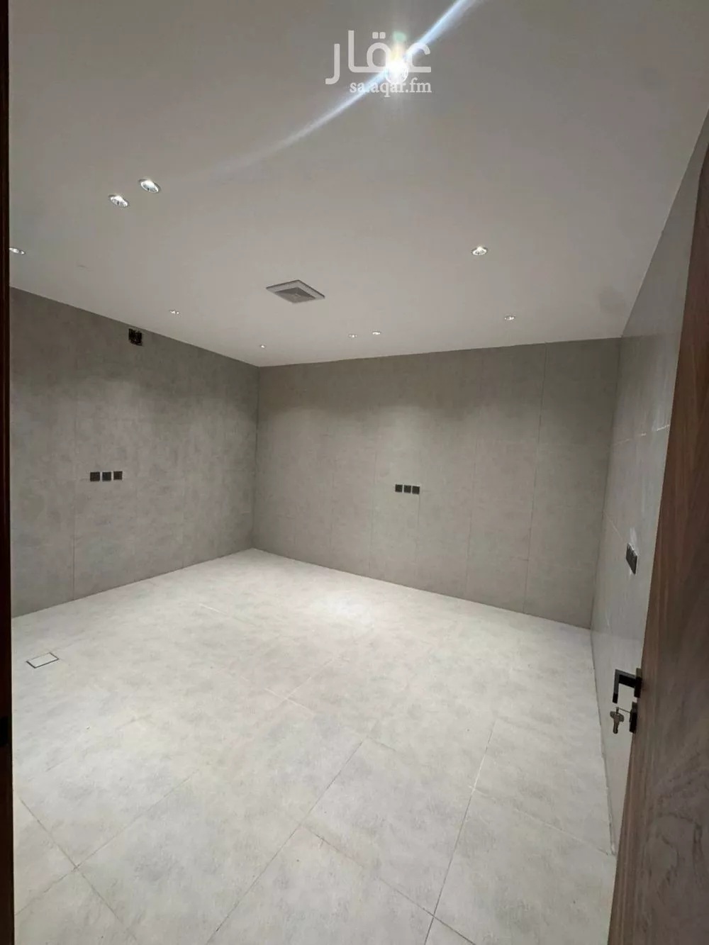 شقة 4 غرف في الجنادرية 12