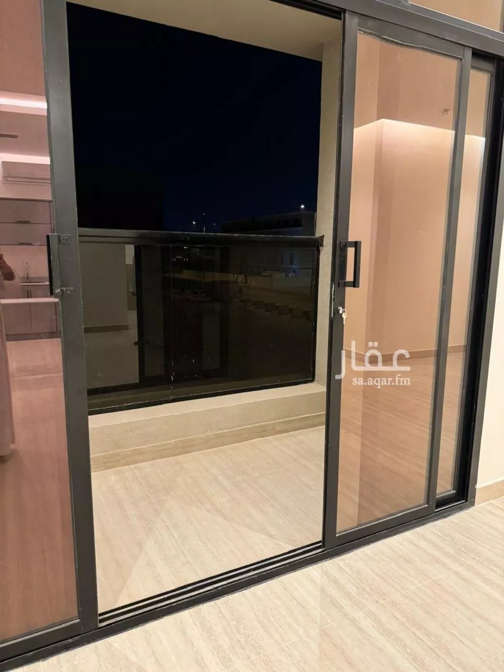 شقة 4 غرف في العارض 15