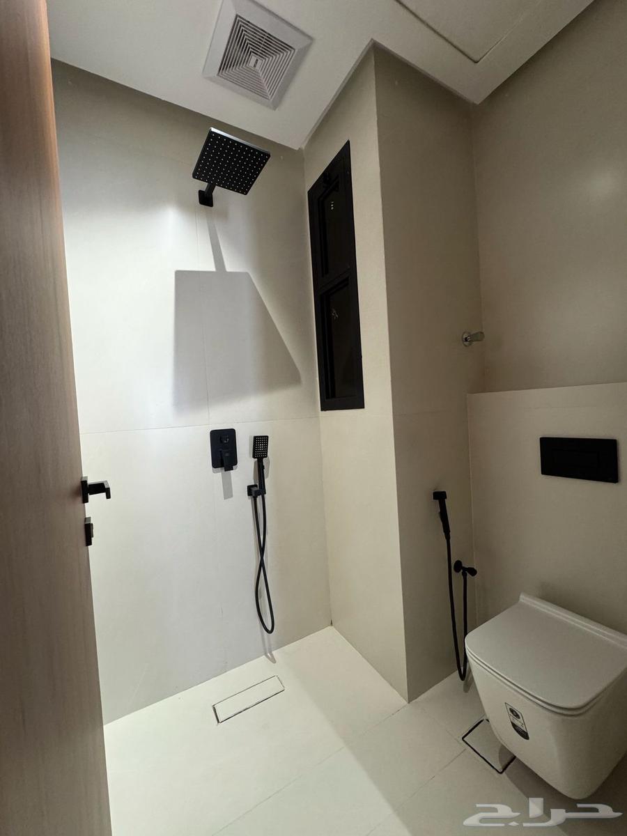 شقة 3 غرف في بطحاء قريش 9