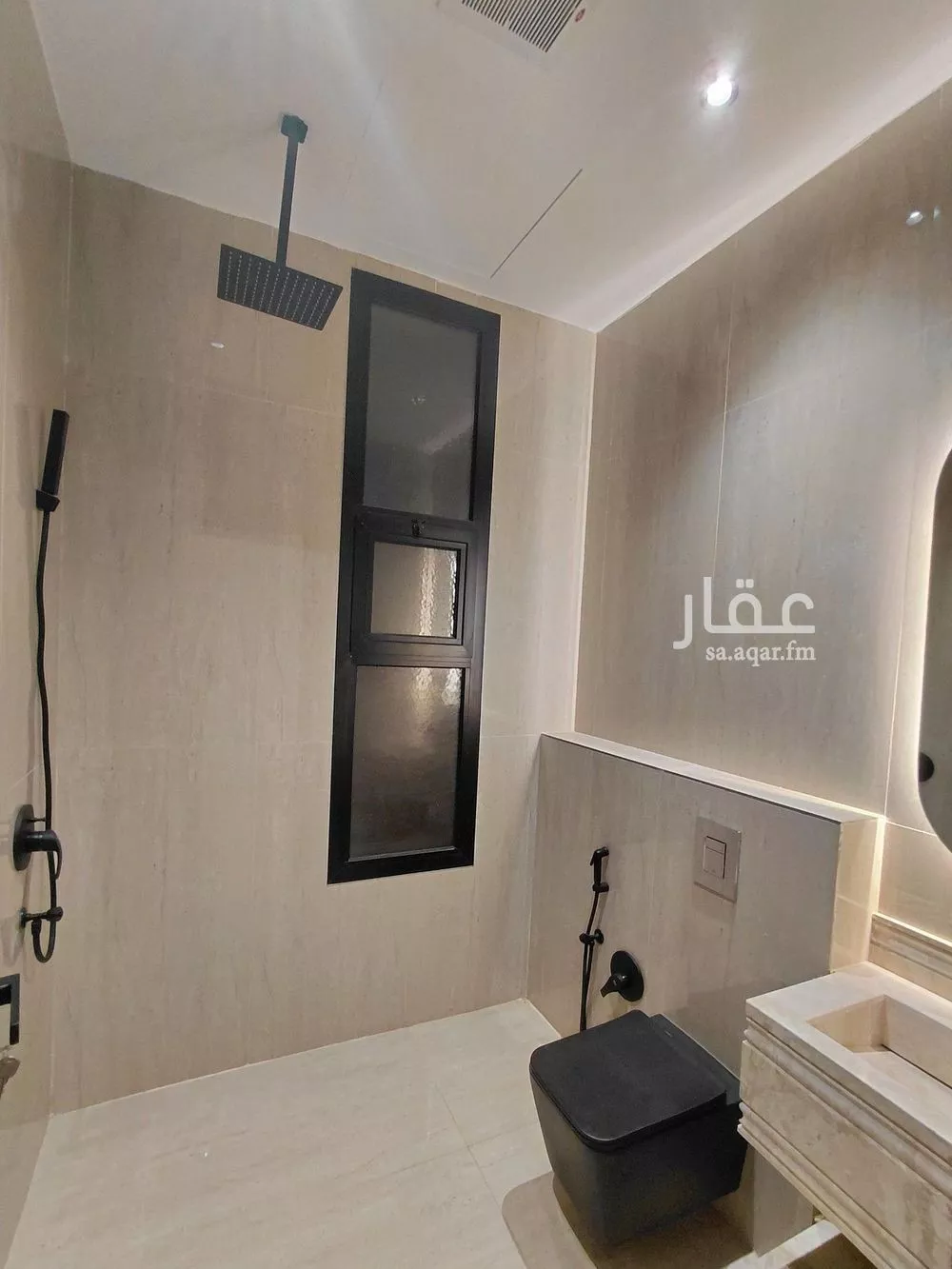 شقة 4 غرف في الشرق 20