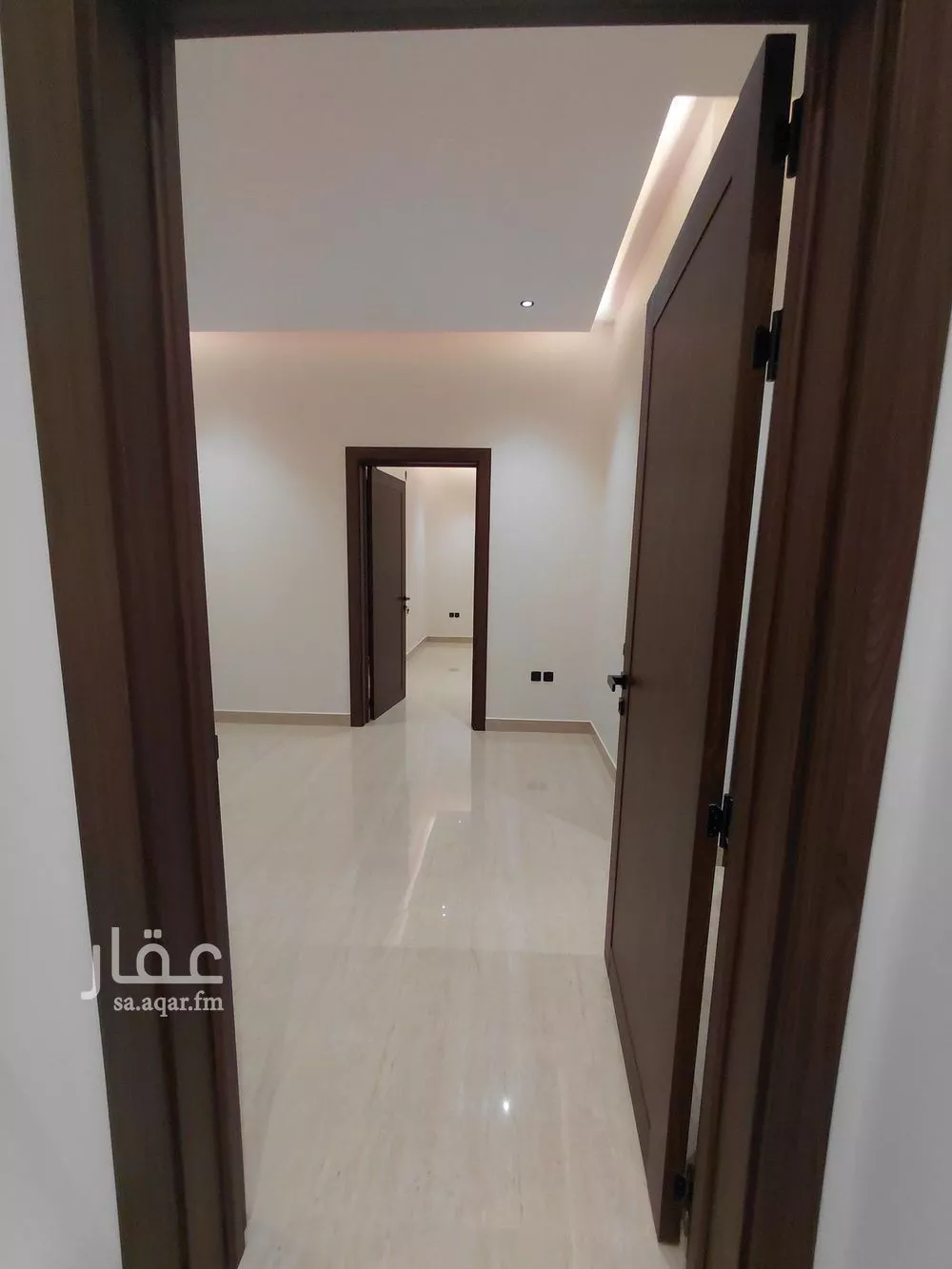 شقة 4 غرف في الشرق 3