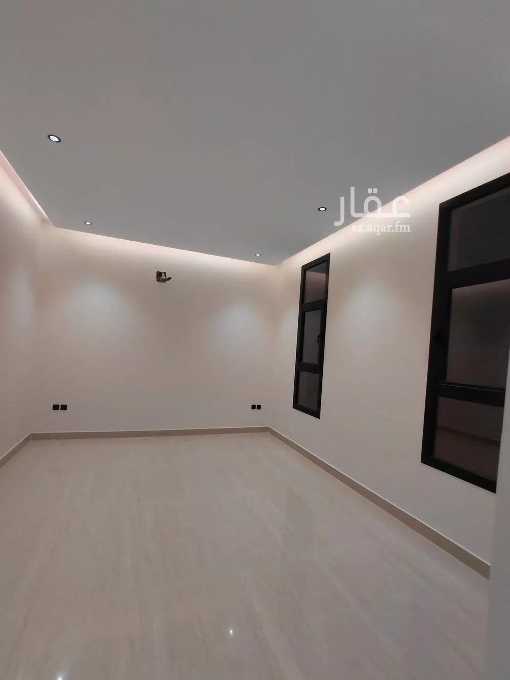 شقة 4 غرف في الشرق 22