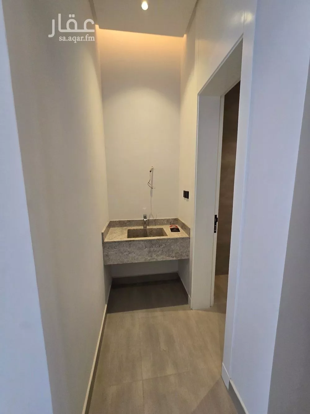 شقة 2 غرف في العقيق 15