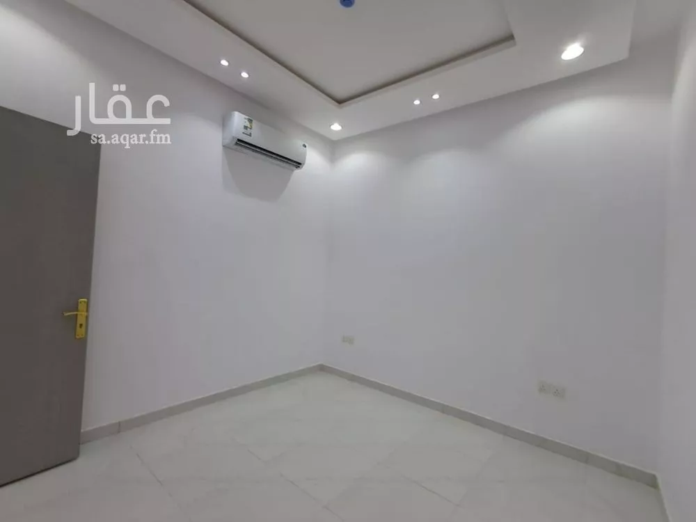 شقة 3 غرف في الرمال 2