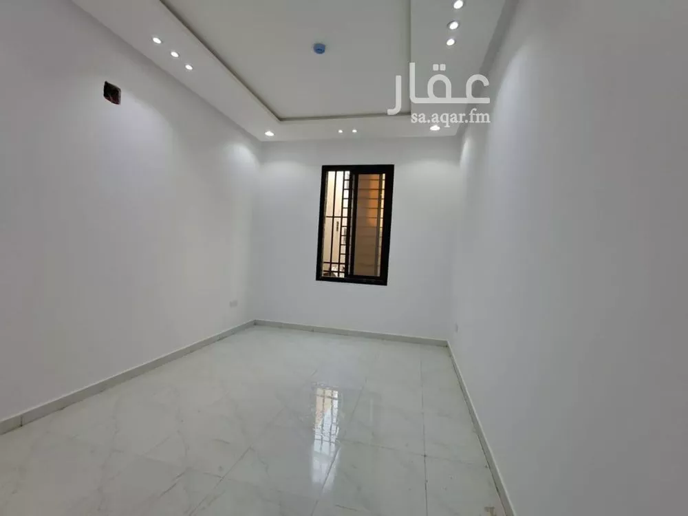 شقة 3 غرف في الرمال 11