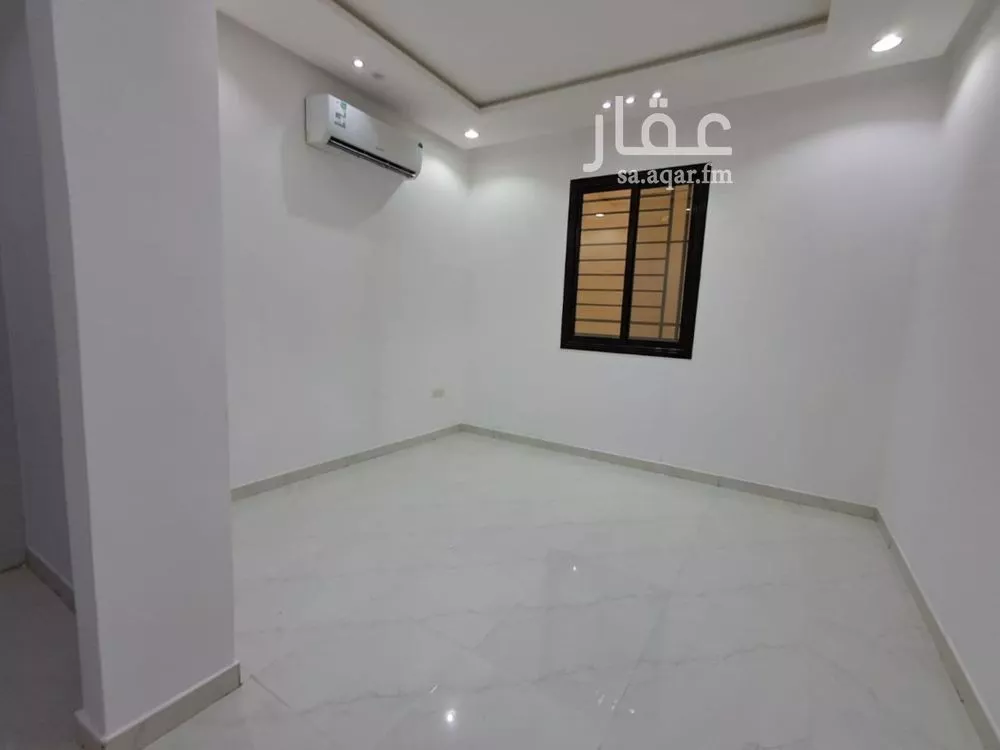 شقة 3 غرف في الرمال 12