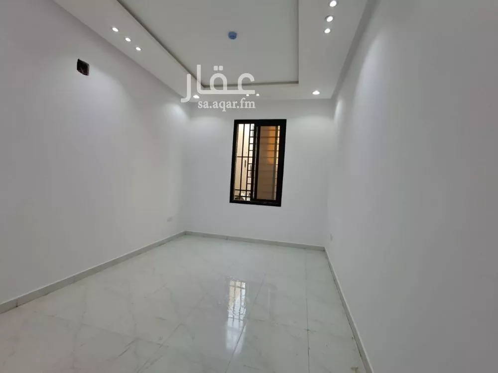 شقة 3 غرف في الرمال 7