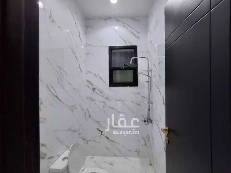 فيلا 5 غرف في العريجاء الغربية 22