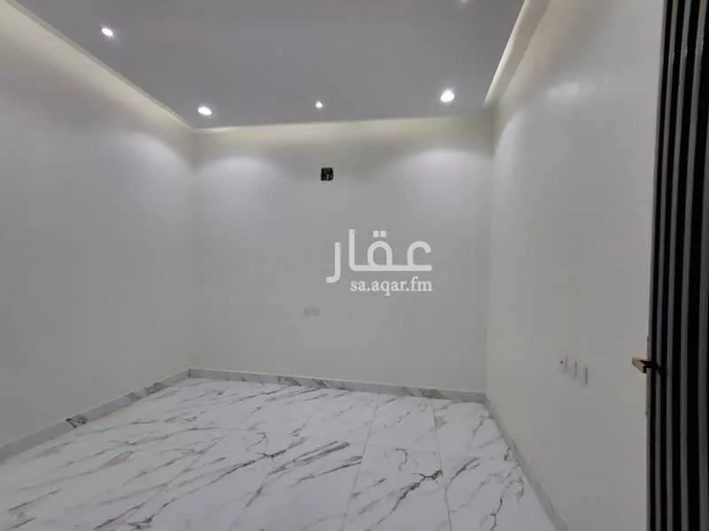 فيلا 5 غرف في العريجاء الغربية 7