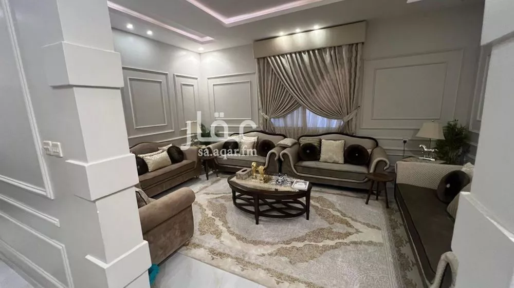 فيلا 6 غرف في العارض 2