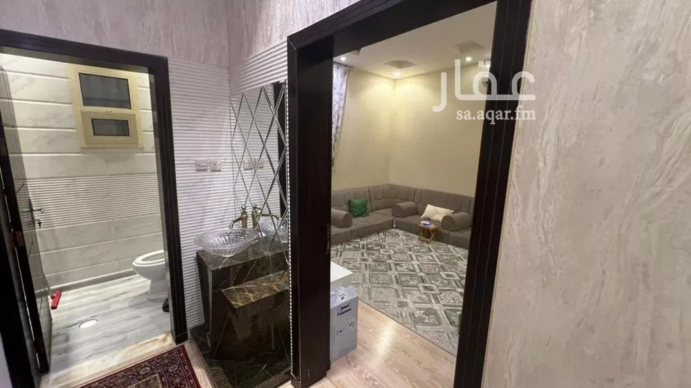 فيلا 6 غرف في العارض 3