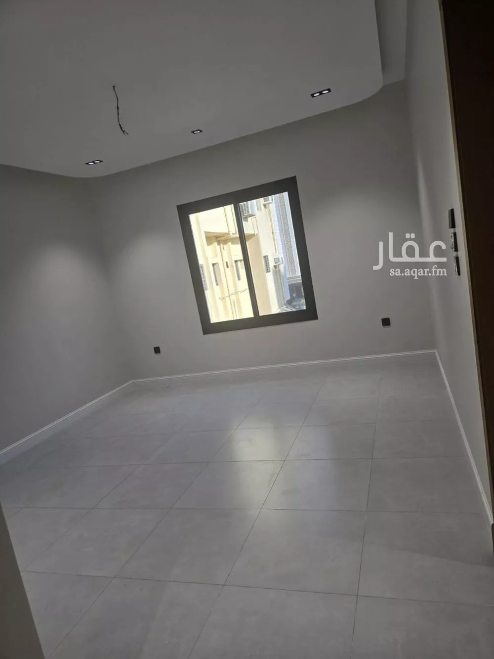 شقة 4 غرف في النعيم 4