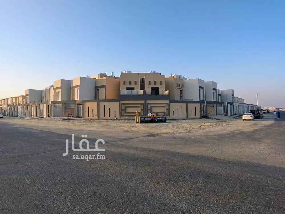 فيلا 8 غرف في الأمواج 3