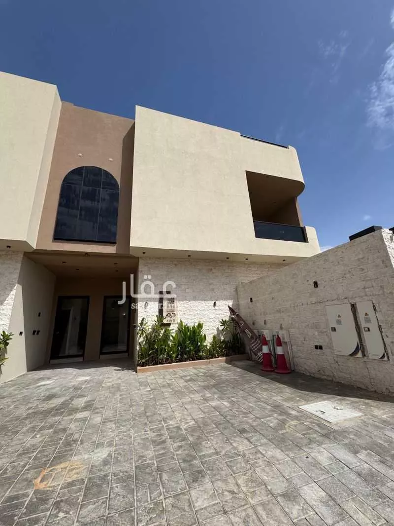 5 bedroom apartment in Al Khaleej 3