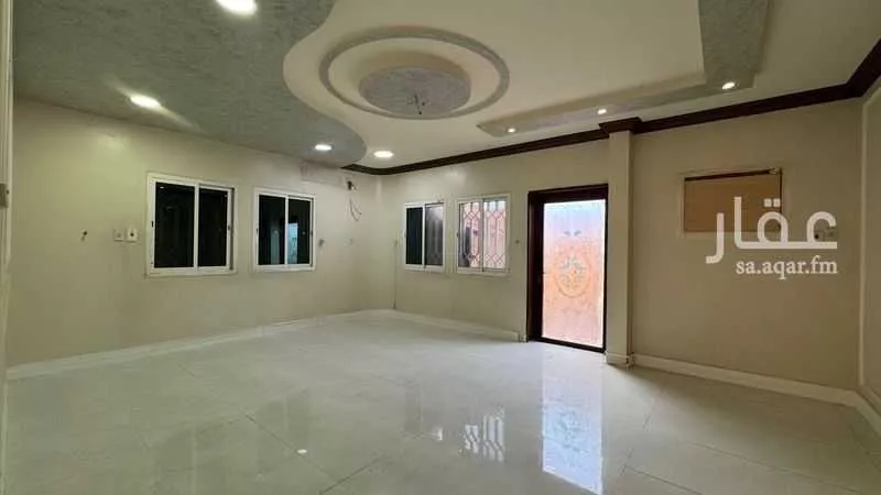 فيلا 7 غرف في الدانة الشمالية 16