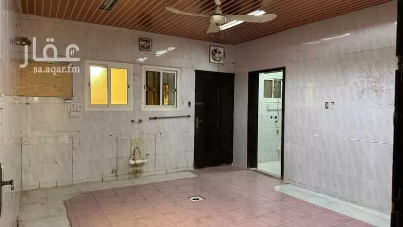 فيلا 7 غرف في الدانة الشمالية 25