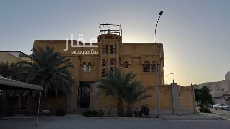 فيلا 7 غرف في الدانة الشمالية 6