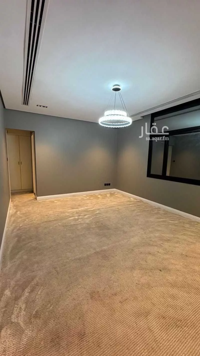 شقة 4 غرف في الحمرا 2