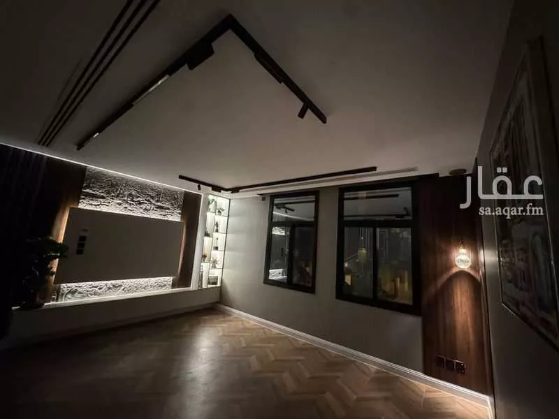 شقة 4 غرف في الحمرا 15