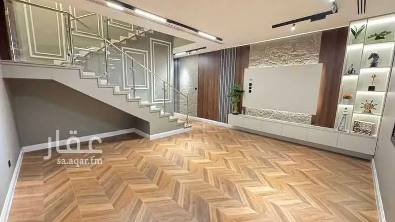 شقة 4 غرف في الحمرا 16