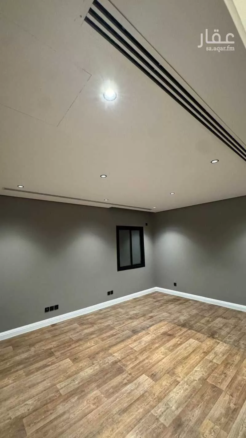 شقة 4 غرف في الحمرا 5