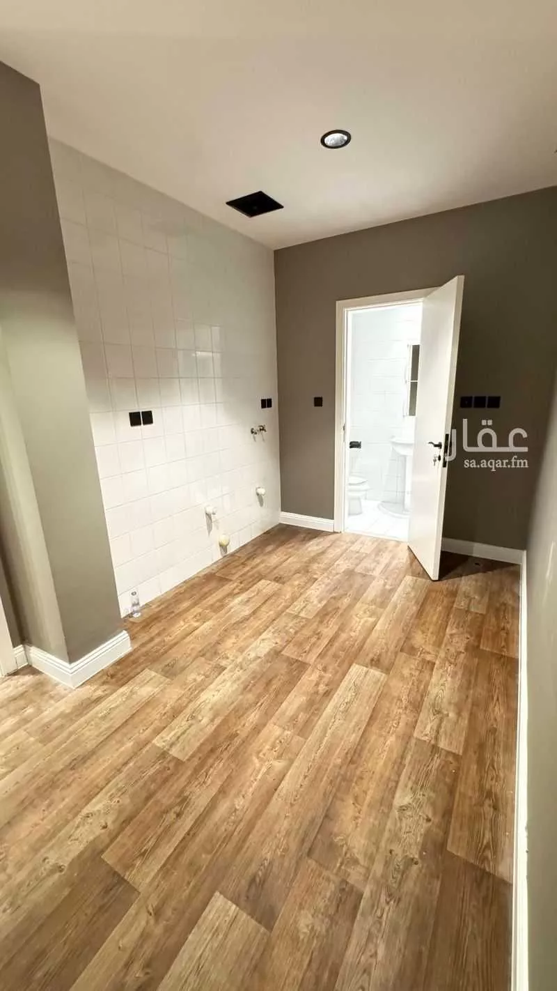 شقة 4 غرف في الحمرا 8