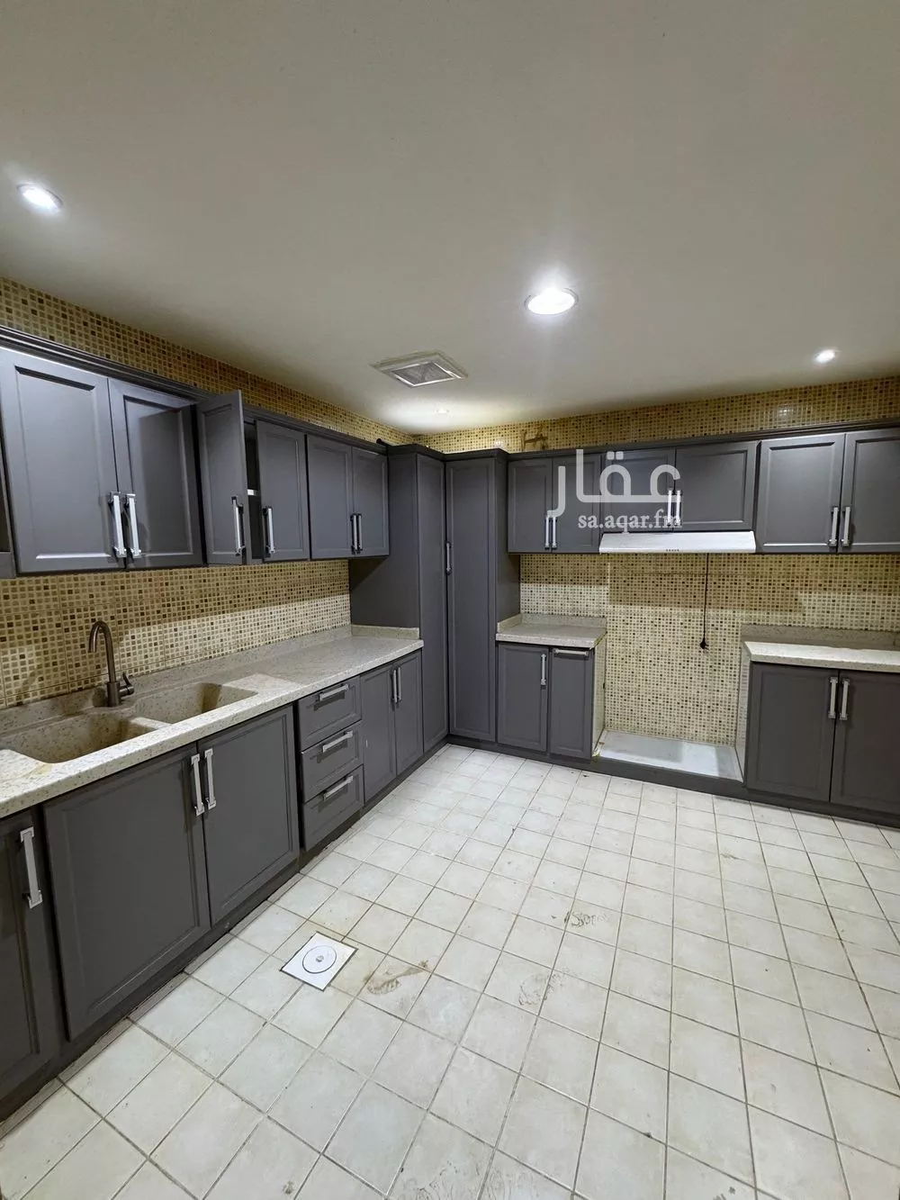 5 bedroom floor in Ishbiliyah 5