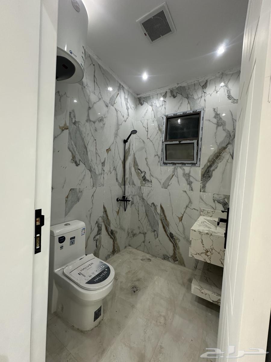 3 bedroom apartment in Al Bayan 6