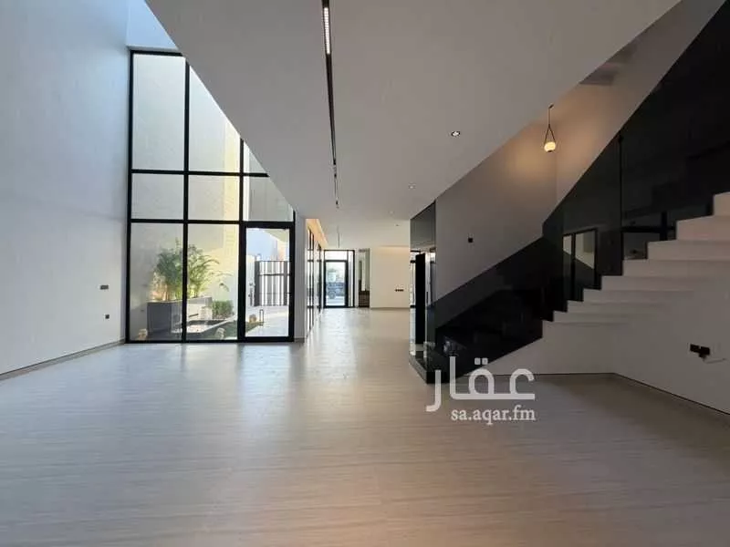 فيلا 5 غرف في العارض 14