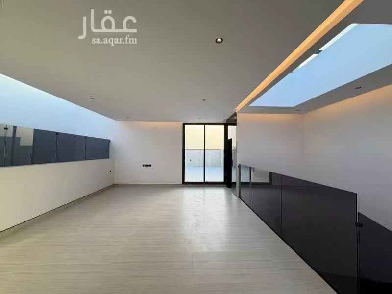 فيلا 5 غرف في العارض 9