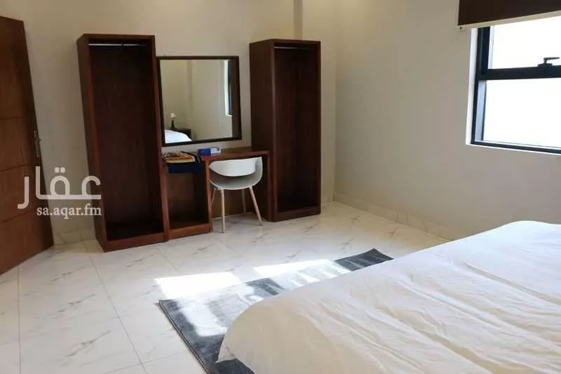 1750 sqm building in Al Nuzhah 13