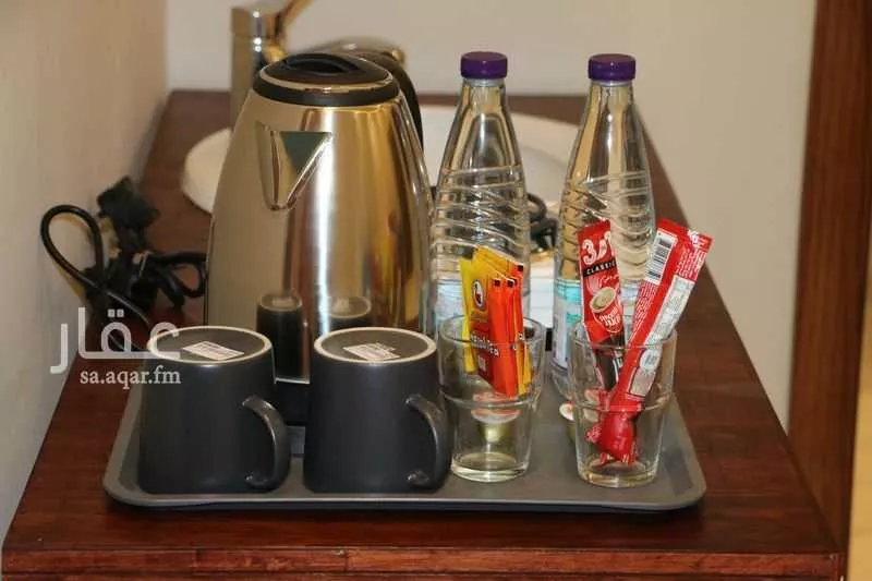 1750 sqm building in Al Nuzhah 15