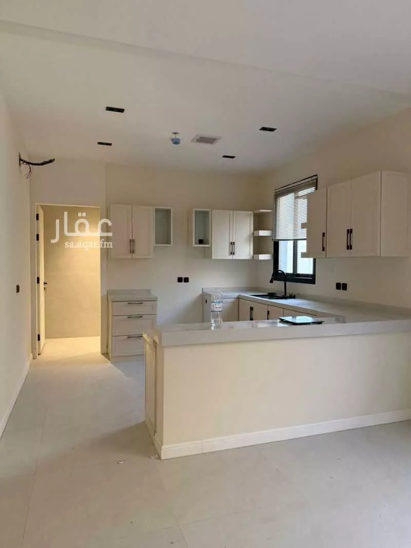 شقة 3 غرف في الملقا 2