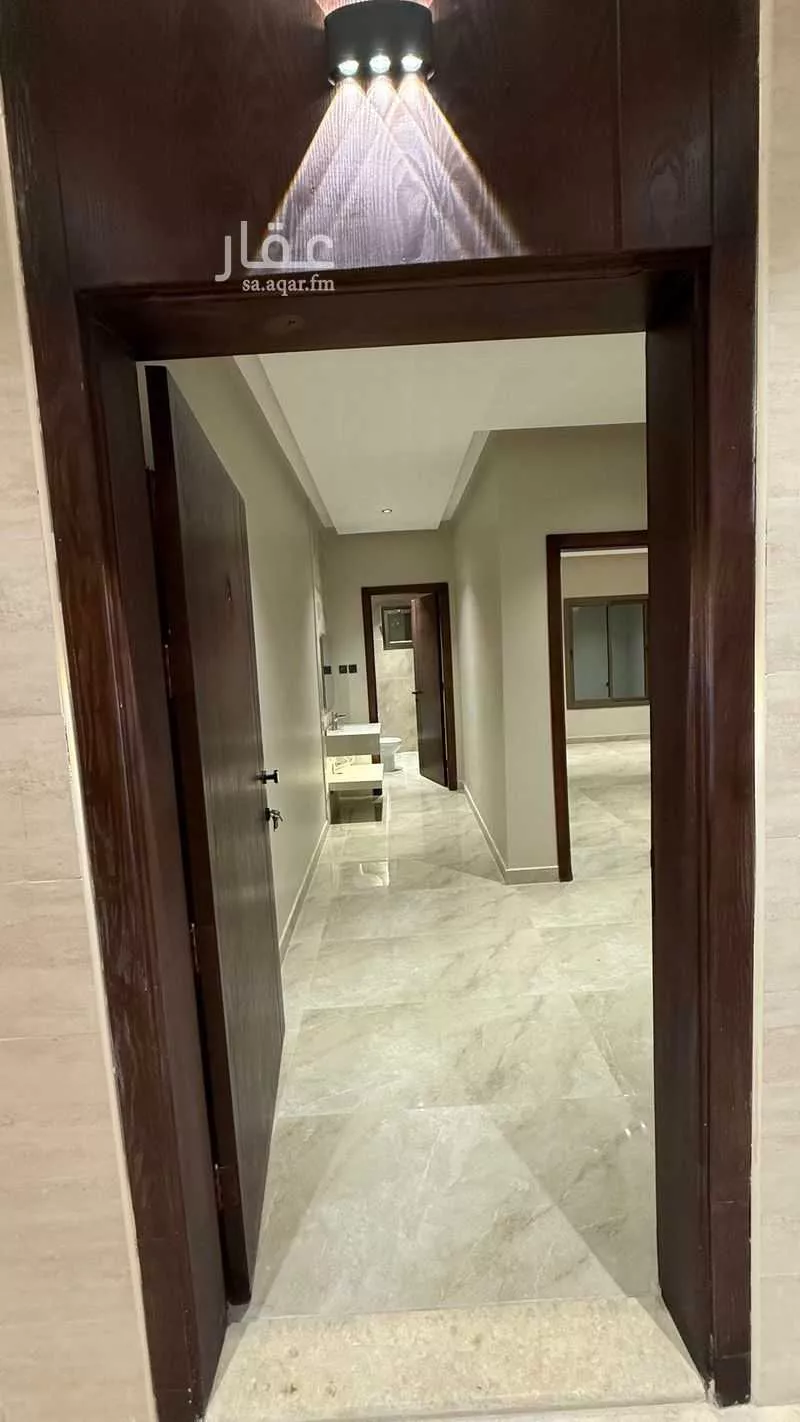 عمارة 631 م² في الخالدية 6