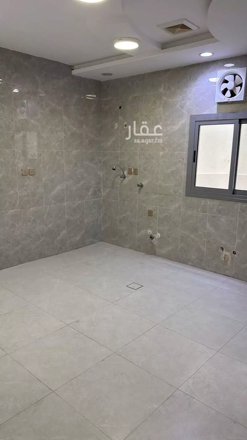 5 bedroom apartment in Ar Rayan 10