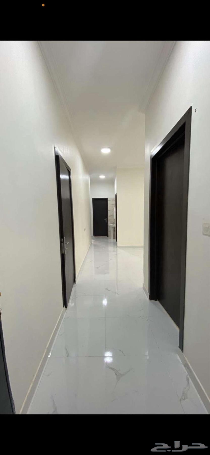 شقة 3 غرف في الرمال 5