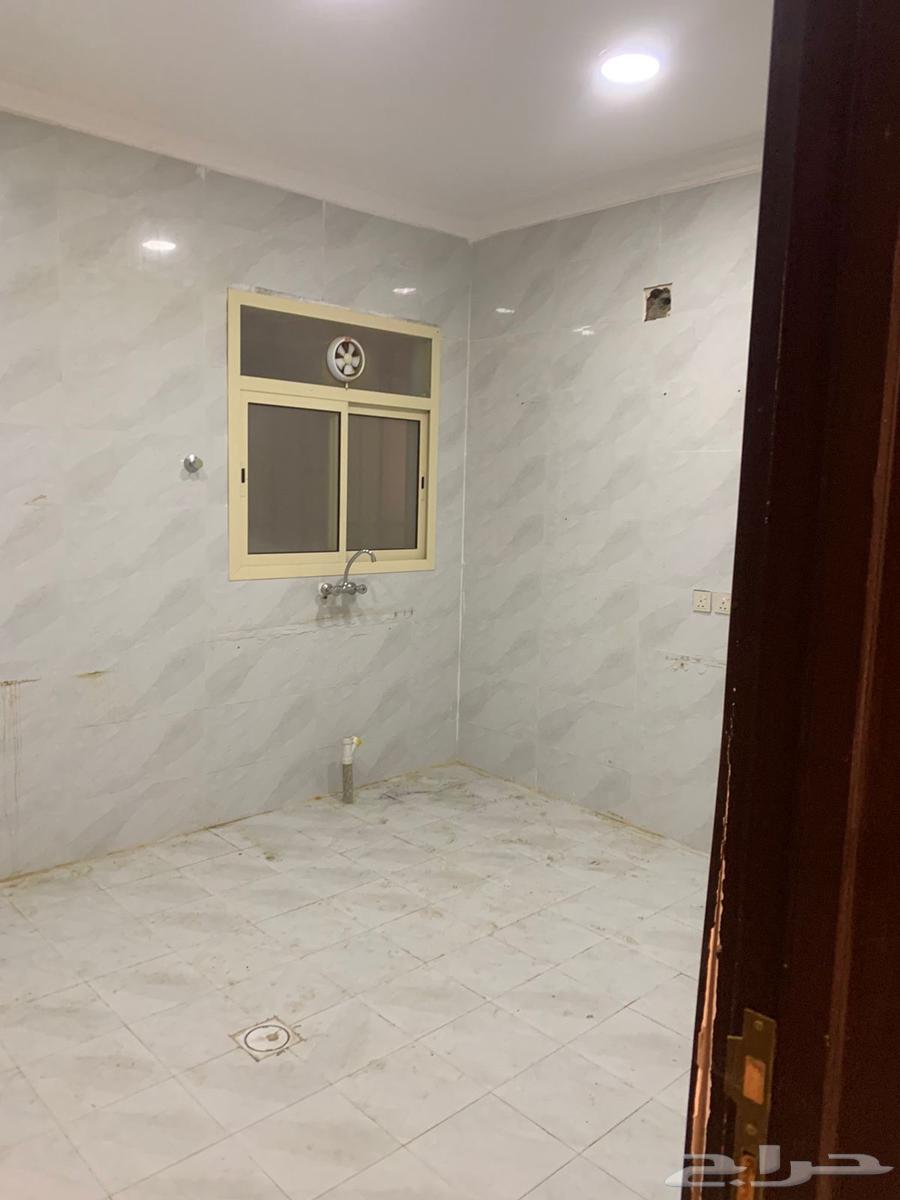 شقة 3 غرف في الجنادرية 6