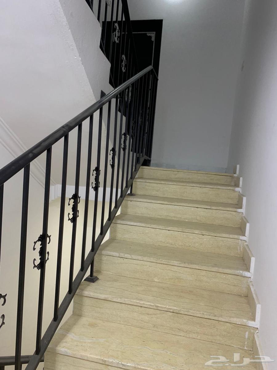 شقة 3 غرف في الجنادرية 9