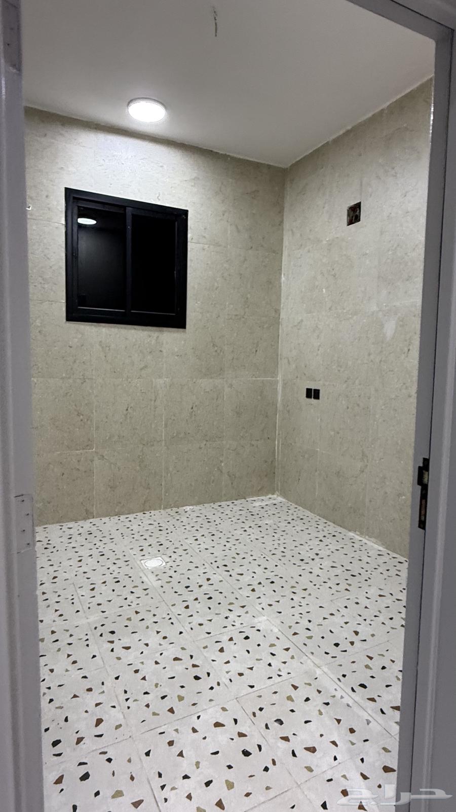 شقة 2 غرف في الخالدية 4