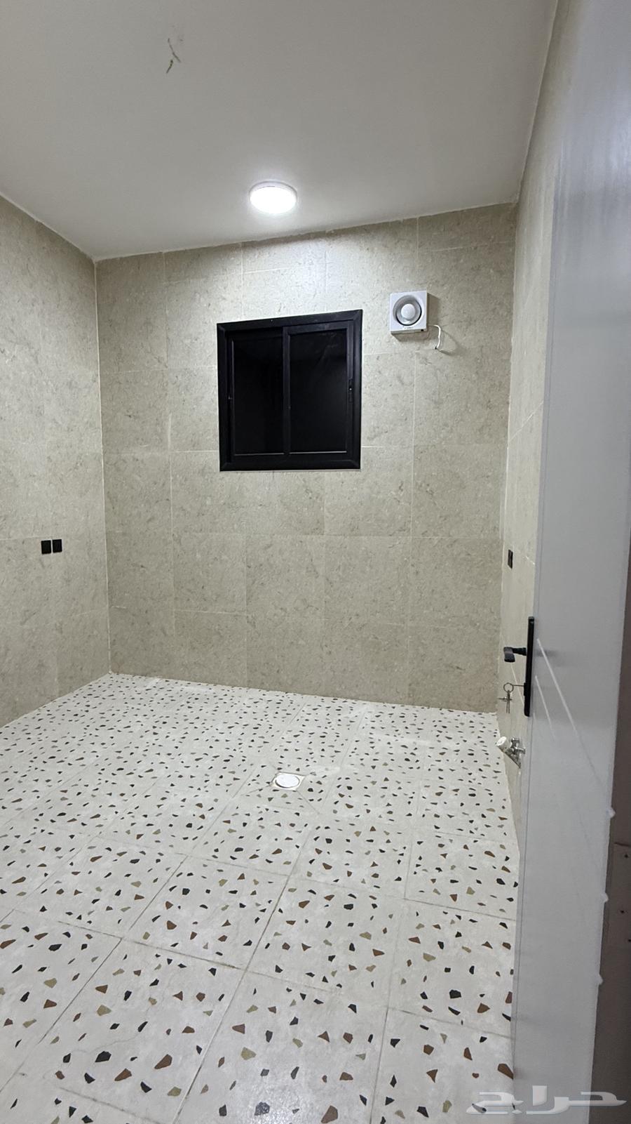 شقة 2 غرف في الخالدية 10